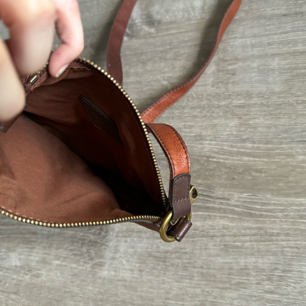 Fossil Voyager Crossbody Handbag - Picture 3 of 4